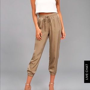 Lulu’s satin gold joggers